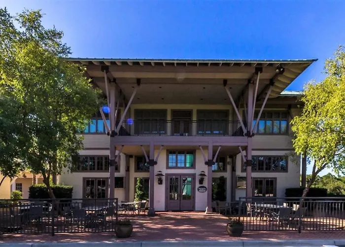 Bristol 205-beachfront Wamazing View-updated-2-kings-full Service Apartment *